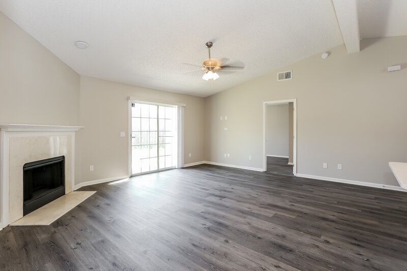 1,765/Mo, 7607 Ginger Tea Trl W Jacksonville, FL 32244 Living Room View