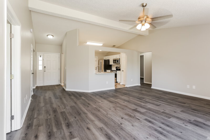 1,765/Mo, 7607 Ginger Tea Trl W Jacksonville, FL 32244 Living Room View 2