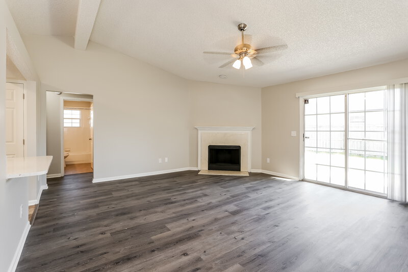 1,765/Mo, 7607 Ginger Tea Trl W Jacksonville, FL 32244 Living Room View 3
