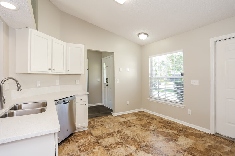 1,765/Mo, 7607 Ginger Tea Trl W Jacksonville, FL 32244 Breakfast Nook View