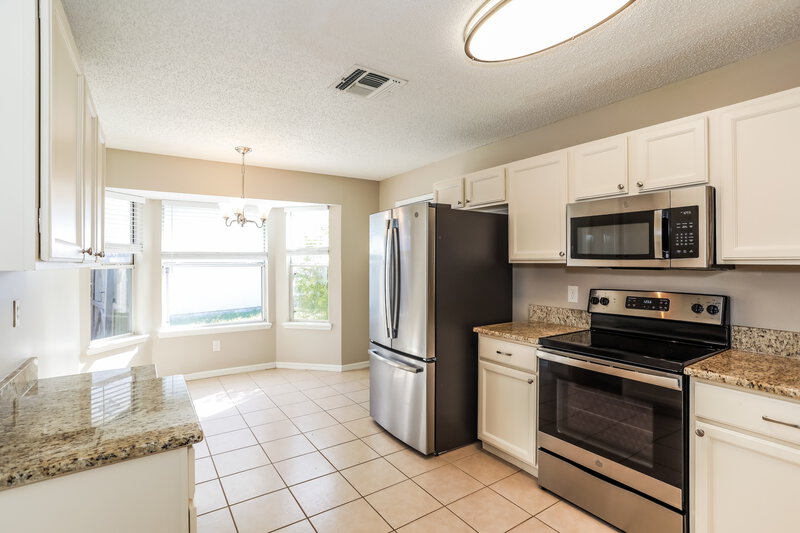 1,700/Mo, 8857 Spring Harvest Ln E Jacksonville, FL 32244 Kitchen View 2