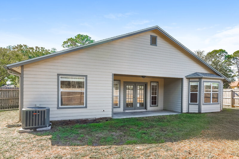 1,700/Mo, 8857 Spring Harvest Ln E Jacksonville, FL 32244 Rear View
