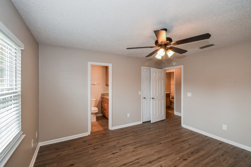 1,790/Mo, 8544 Moss Pointe Trl N Jacksonville, FL 32244 Main Bedroom View 2