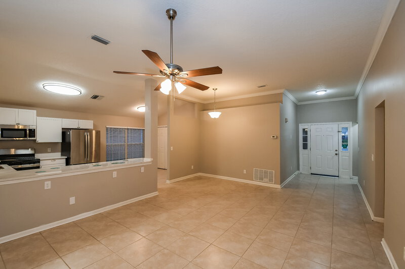 1,950/Mo, 7686 Spring Branch Ct Jacksonville, FL 32221 Living Room View 2
