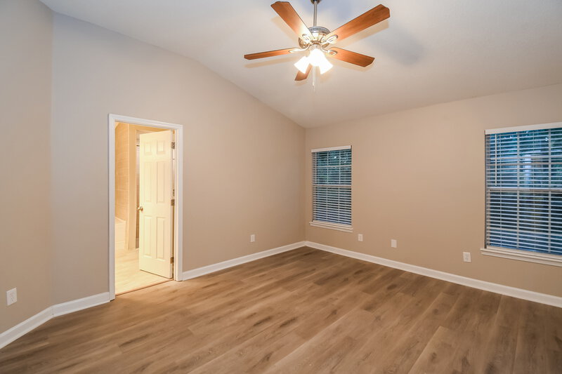 1,950/Mo, 7686 Spring Branch Ct Jacksonville, FL 32221 Main Bedroom View