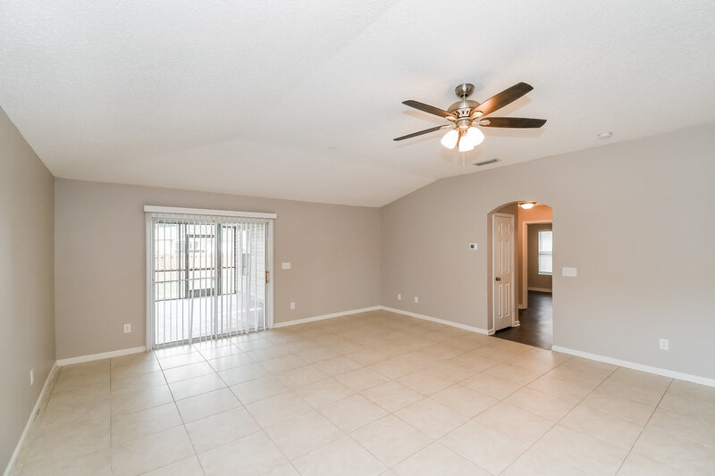 2,050/Mo, 228 Prince Phillip Dr Saint Augustine, FL 32092 Living Room View