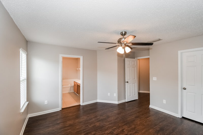 2,050/Mo, 228 Prince Phillip Dr Saint Augustine, FL 32092 Main Bedroom View 2