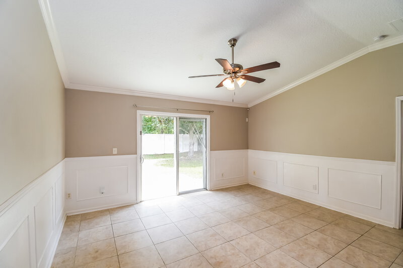 1,940/Mo, 12568 White Cedar Trl Jacksonville, FL 32226 Living Room View 3