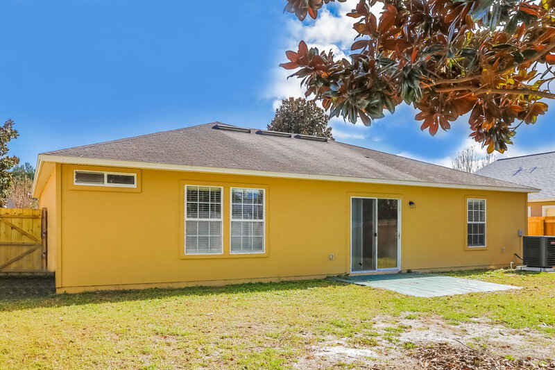 2,620/Mo, 12568 White Cedar Trl Jacksonville, FL 32226 Rear View