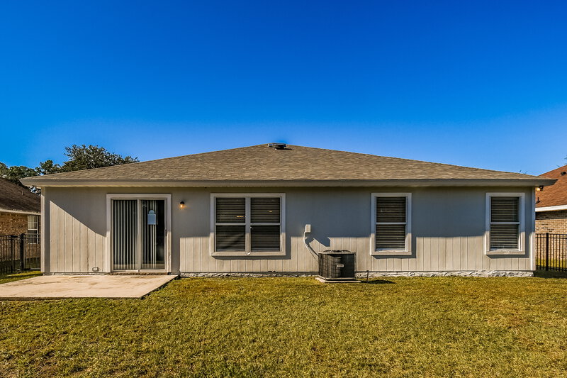 2,010/Mo, 2533 Spring Pond Jacksonville, FL 32221 Rear View