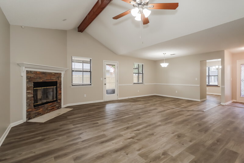 2,095/Mo, 4142 Cransley Pl Jacksonville, FL 32257 Living Room View