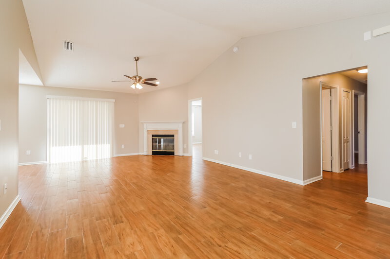 2,005/Mo, 421 Mackenzie Cir Saint Augustine, FL 32092 Living Room View 2