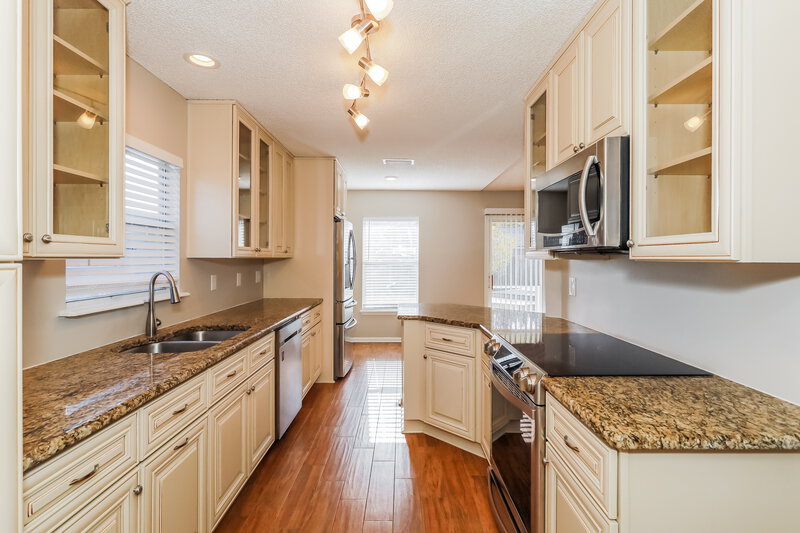 2,005/Mo, 421 Mackenzie Cir Saint Augustine, FL 32092 Kitchen View
