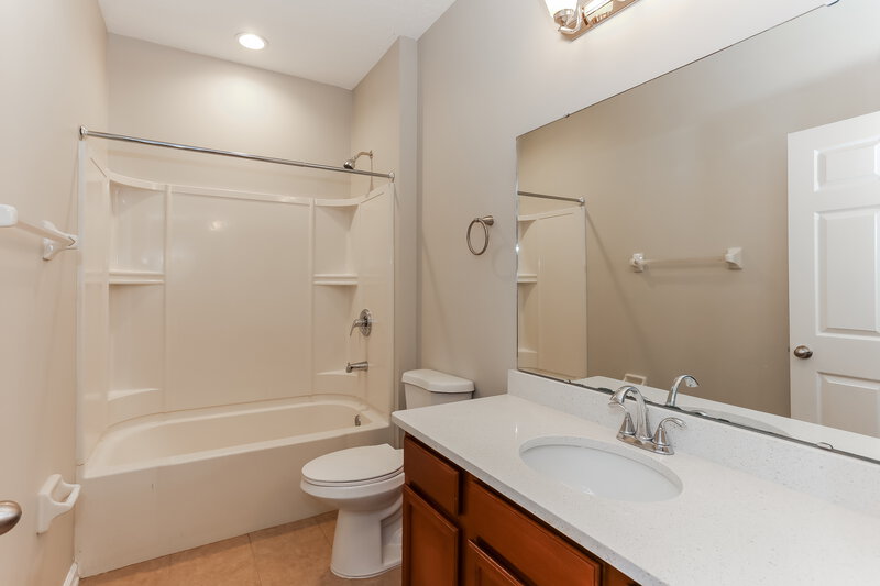 2,680/Mo, 10944 Campus Heights Ln Jacksonville, FL 32218 Bathroom View