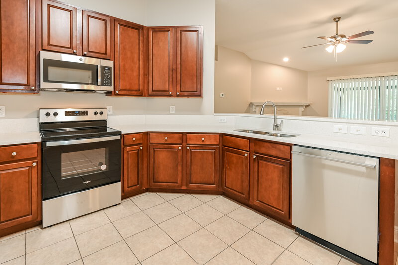 2,325/Mo, 1572 Timber Trace Dr St Augustine, FL 32092 Kitchen View