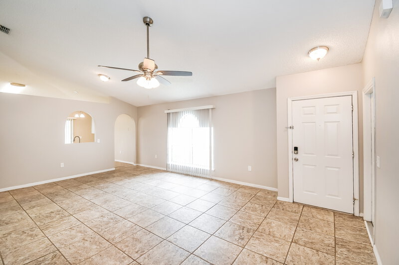1,970/Mo, 3467 Net Ct Jacksonville, FL 32277 Living Room View