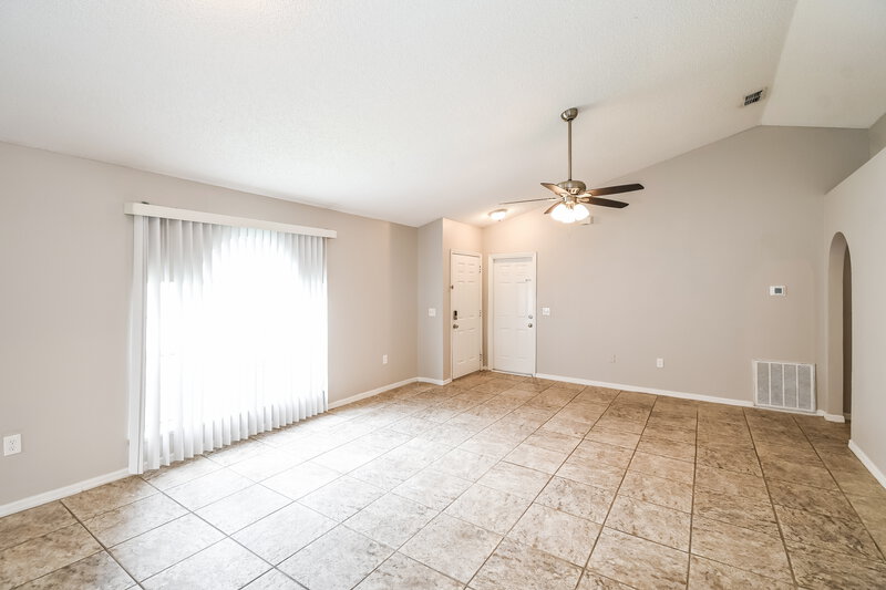 1,970/Mo, 3467 Net Ct Jacksonville, FL 32277 Living Room View 2