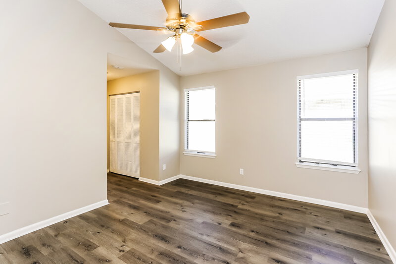 1,630/Mo, 8781 Pinevalley Ln Jacksonville, FL 32244 Main Bedroom View