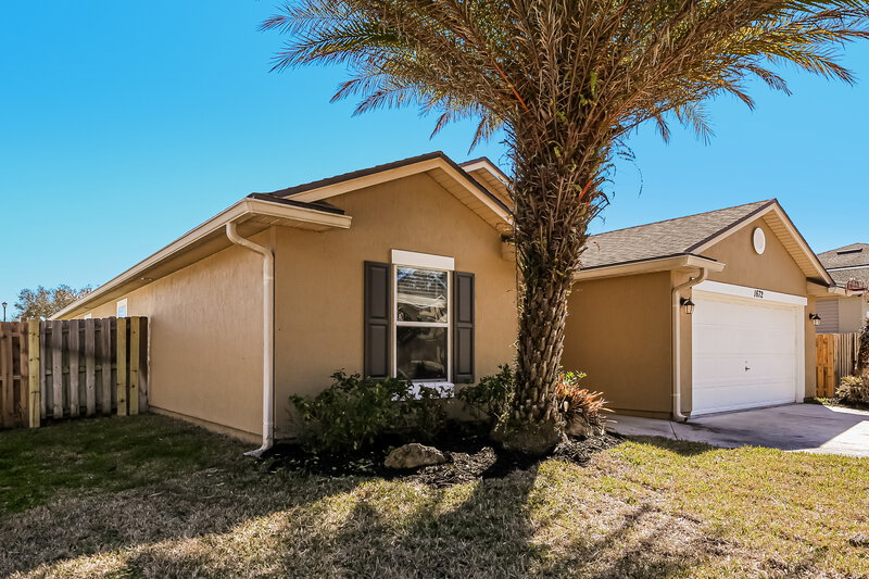 2,120/Mo, 1672 Night Owl Trl Middleburg, FL 32068 Front View