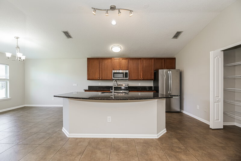 2,120/Mo, 1672 Night Owl Trl Middleburg, FL 32068 Kitchen View 2