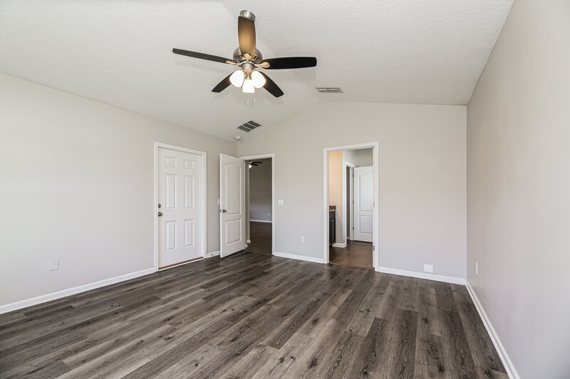 2,120/Mo, 1672 Night Owl Trl Middleburg, FL 32068 Main Bedroom View 2