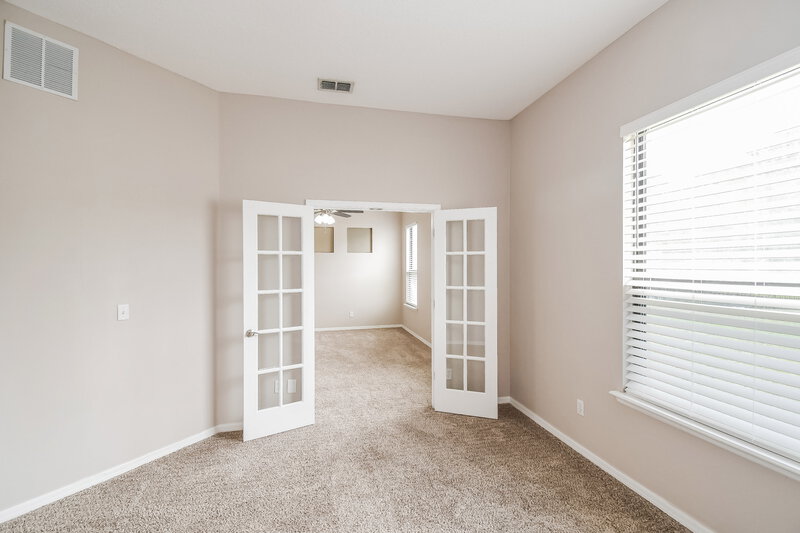 2,425/Mo, 3285 Highland Mill Ln Orange Park, FL 32065 Office View