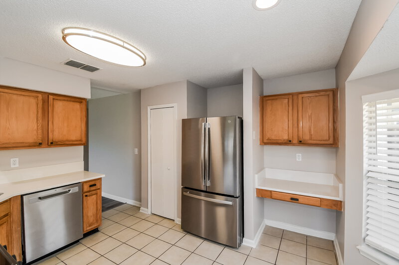 2,125/Mo, 3333 Yucatan Pl Jacksonville, FL 32225 Kitchen View 3