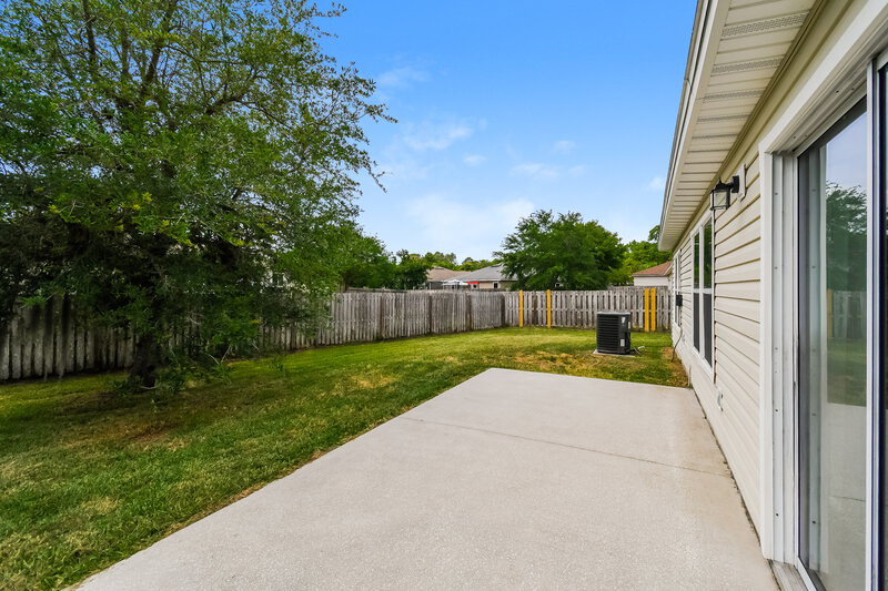 1,845/Mo, 7532 Lirope St Jacksonville, FL 32244 Rear View