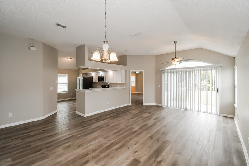 1,805/Mo, 12668 Black Angus Dr Jacksonville, FL 32226 Living Room View 2