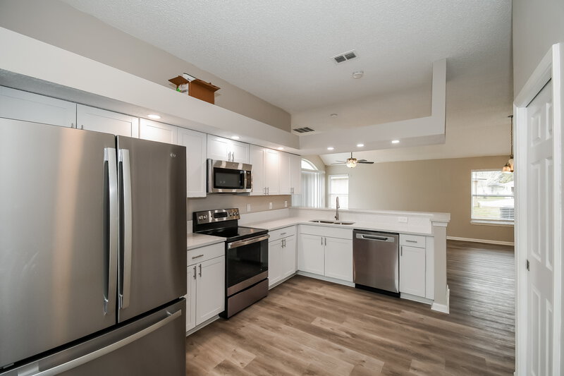 1,805/Mo, 12668 Black Angus Dr Jacksonville, FL 32226 Kitchen View
