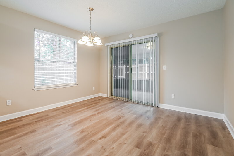 2,275/Mo, 2655 McCormick Woods Dr Jacksonville, FL 32225 Dining Room View