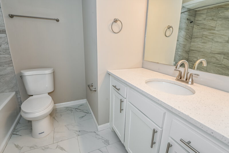 2,275/Mo, 2655 McCormick Woods Dr Jacksonville, FL 32225 Bathroom View