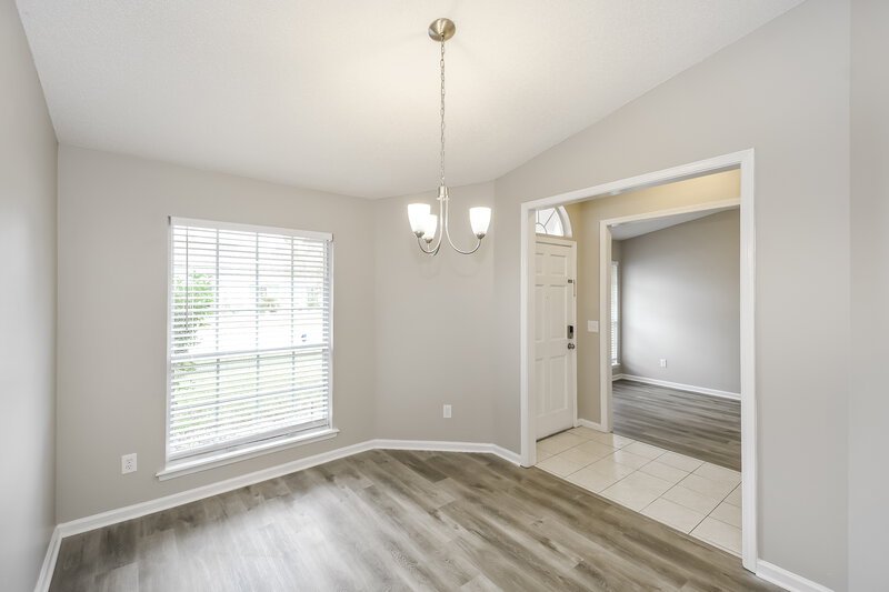 1,980/Mo, 11132 Barbizon Cir E Jacksonville, FL 32257 Dining Room View
