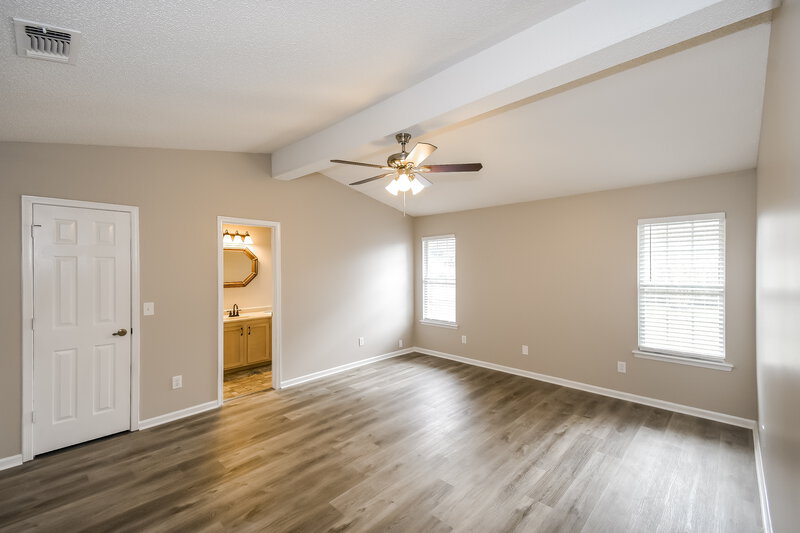 1,980/Mo, 11132 Barbizon Cir E Jacksonville, FL 32257 Main Bedroom View