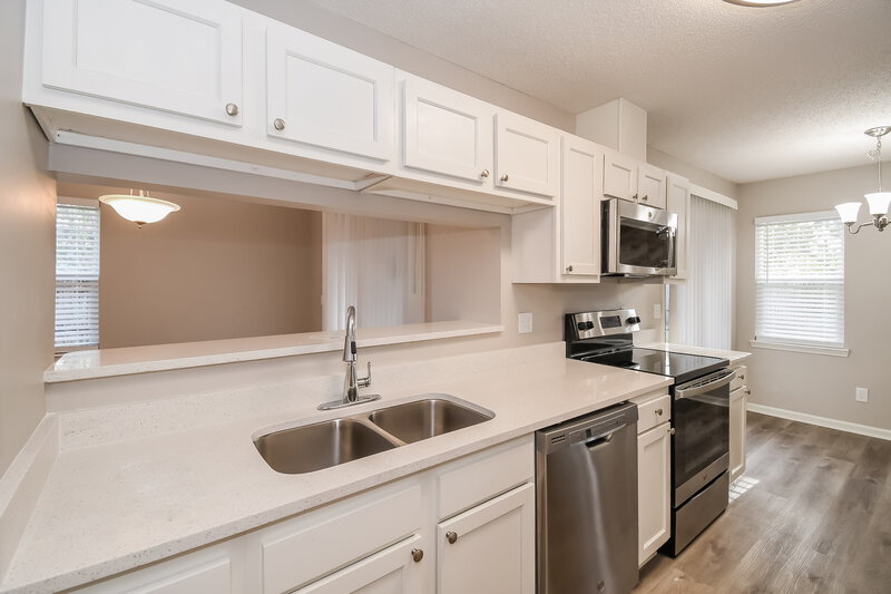 1,995/Mo, 252 Quebec Ln Jacksonville, FL 32225 Kitchen View