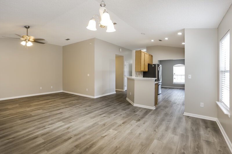 1,720/Mo, 9003 Fallsmill Dr Jacksonville, FL 32244 Dining Room View