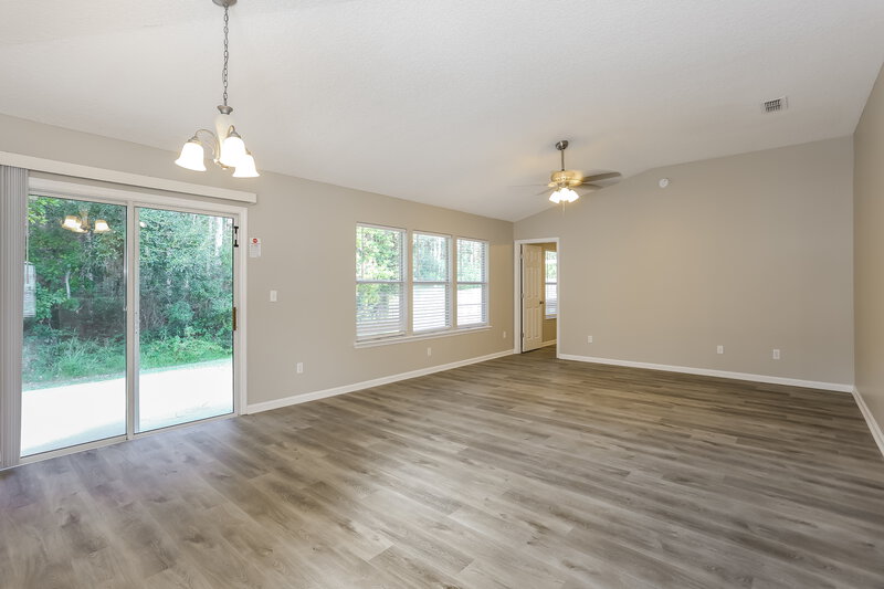 1,720/Mo, 9003 Fallsmill Dr Jacksonville, FL 32244 Dining Room View 2