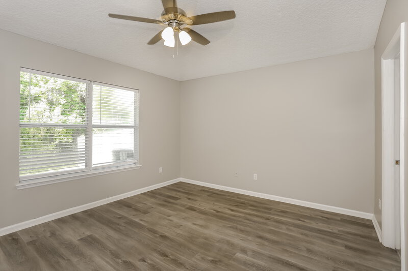 1,720/Mo, 9003 Fallsmill Dr Jacksonville, FL 32244 Main Bedroom View 2