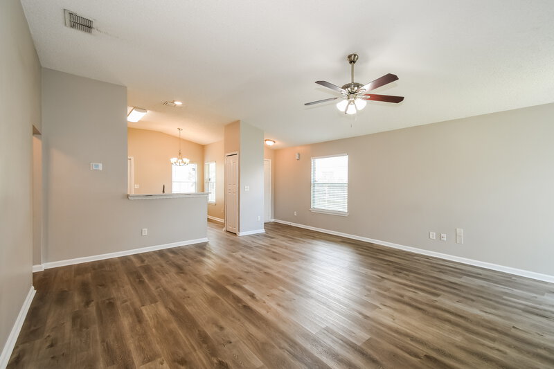 1,830/Mo, 6875 Recreation Trl Jacksonville, FL 32244 Living Room View 2