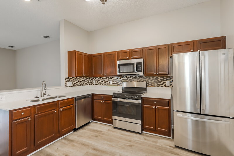 1,690/Mo, 6875 Recreation Trl Jacksonville, FL 32244 Kitchen View