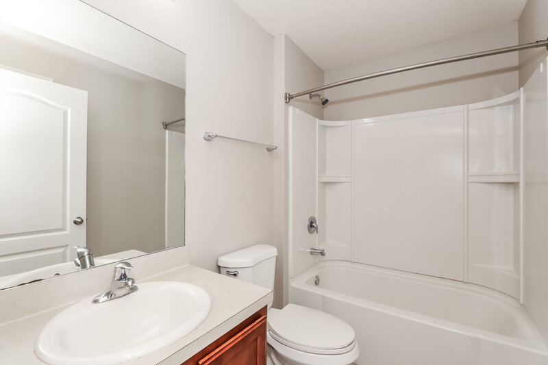 1,885/Mo, 12394 Glimmer Way Jacksonville, FL 32219 Bathroom View