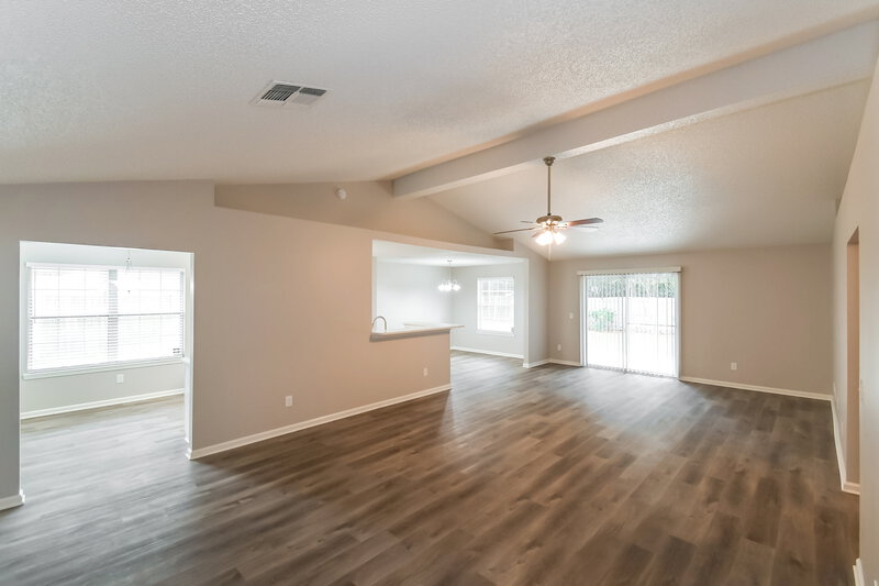 1,875/Mo, 1716 Spring Star Ct Jacksonville, FL 32221 Living Room View