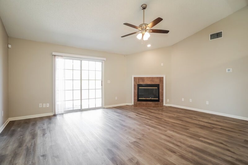 1,855/Mo, 7770 Collins Ridge Blvd Jacksonville, FL 32244 Living Room View