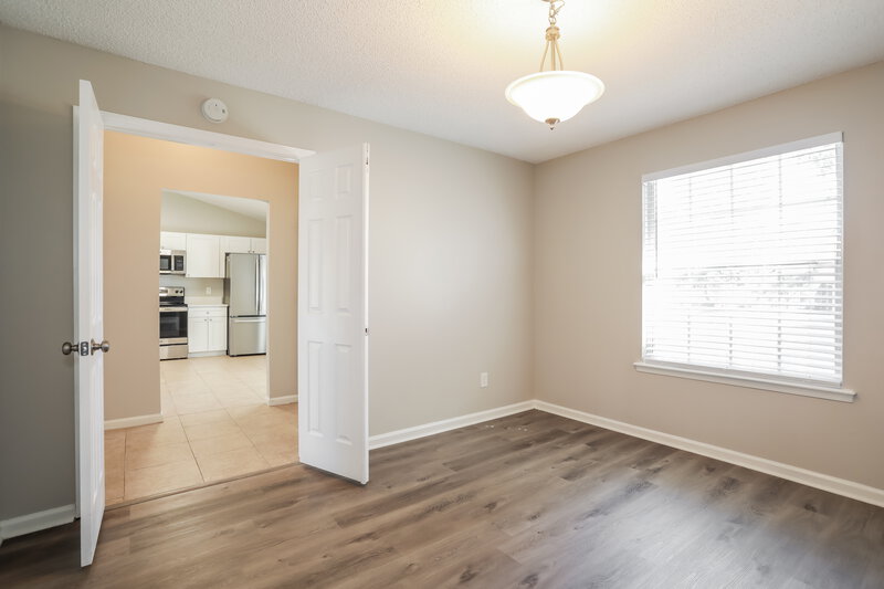 1,855/Mo, 7770 Collins Ridge Blvd Jacksonville, FL 32244 Office View