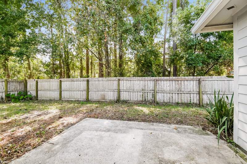 1,940/Mo, 4560 Arch Creek Dr S Jacksonville, FL 32257 Rear View