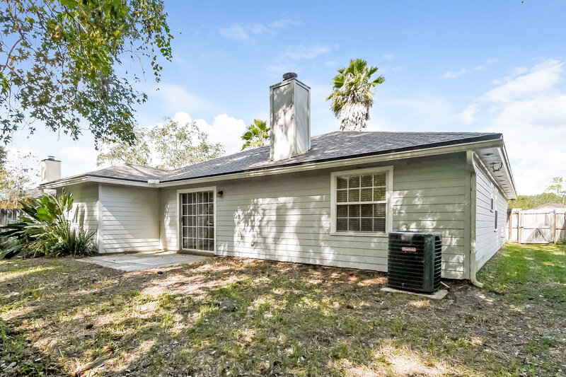 1,940/Mo, 4560 Arch Creek Dr S Jacksonville, FL 32257 Rear View 2