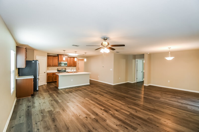 1,900/Mo, 1981 April Oaks Dr Jacksonville, FL 32221 Living Room View 2