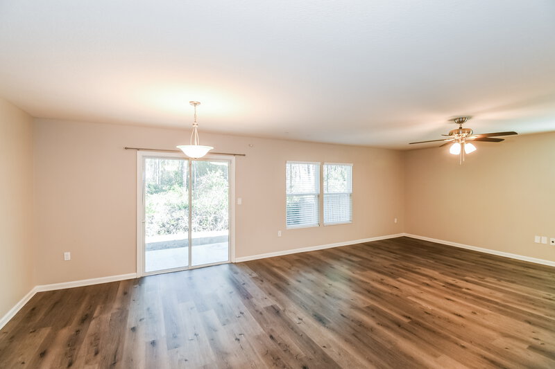 1,900/Mo, 1981 April Oaks Dr Jacksonville, FL 32221 Dining Room View