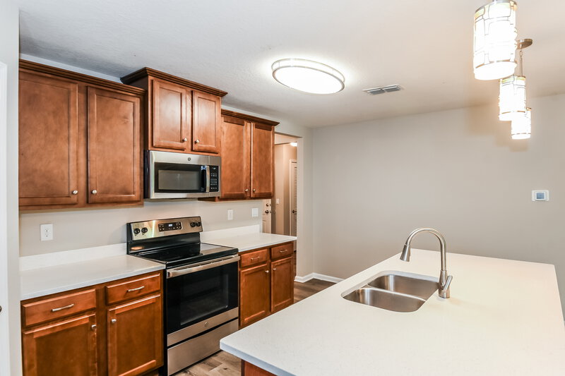 1,900/Mo, 1981 April Oaks Dr Jacksonville, FL 32221 Kitchen View