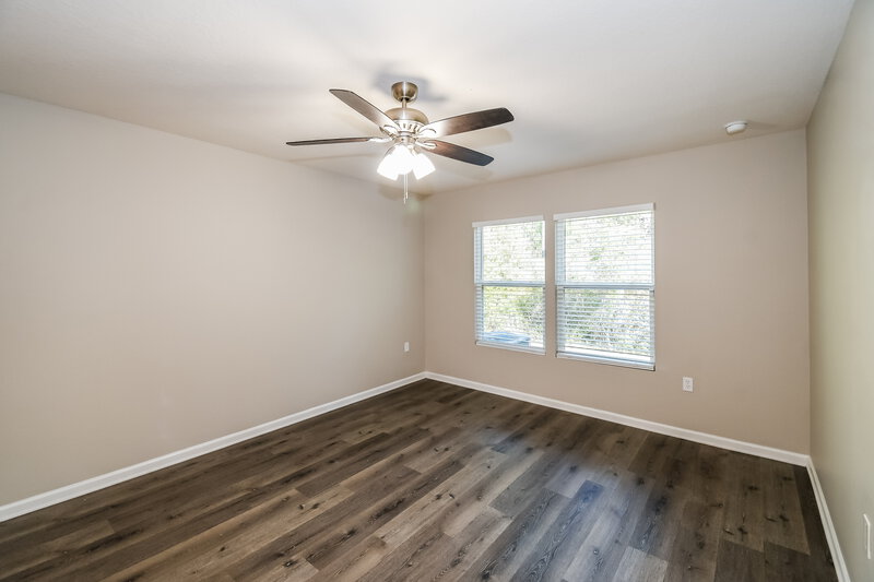 1,900/Mo, 1981 April Oaks Dr Jacksonville, FL 32221 Main Bedroom View